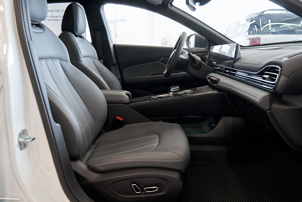 GAC Empow GL S-style, белый
