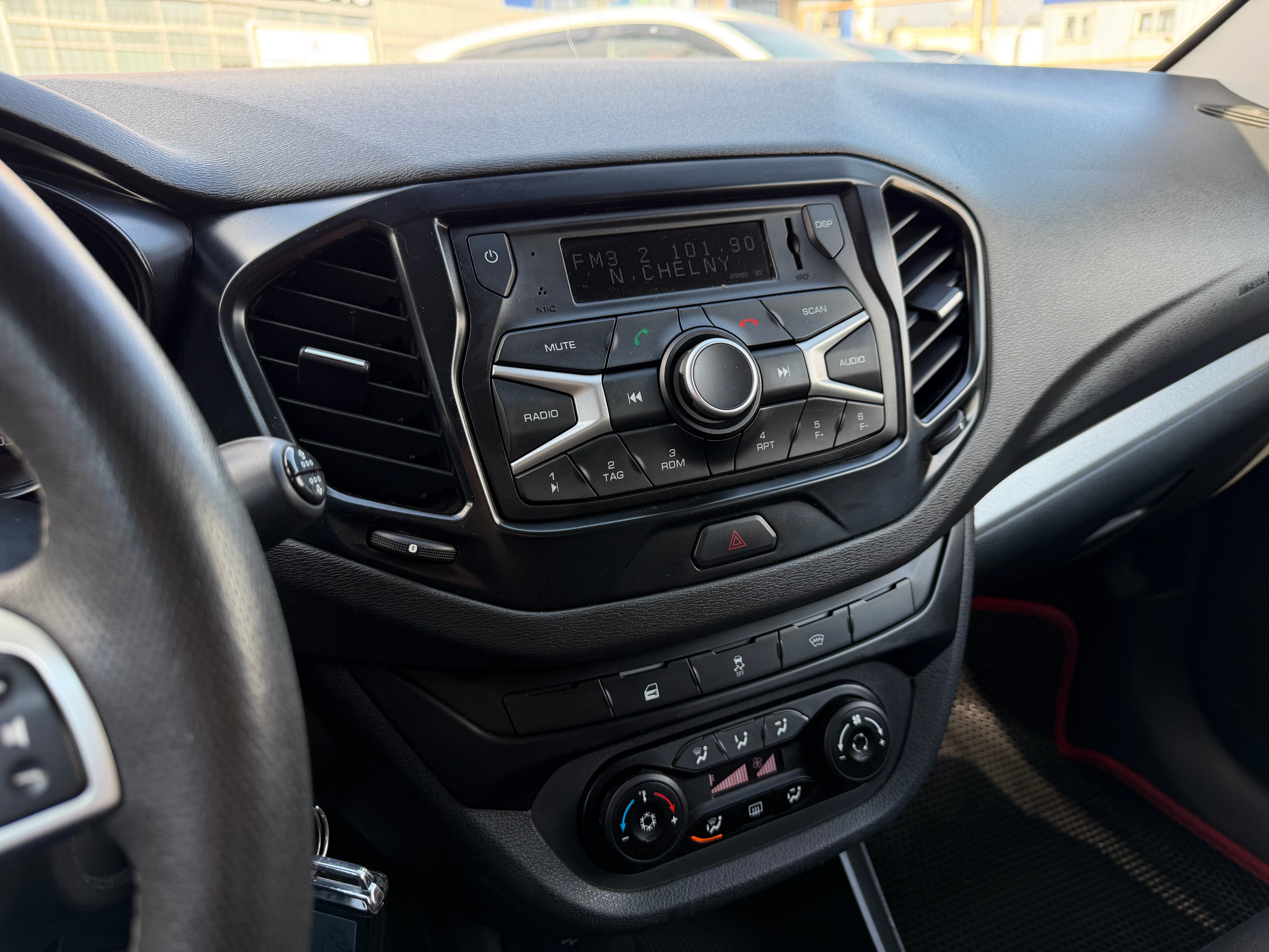 Lada (ВАЗ) Vesta Comfort Winter, 2021 года, пробег 83057 км