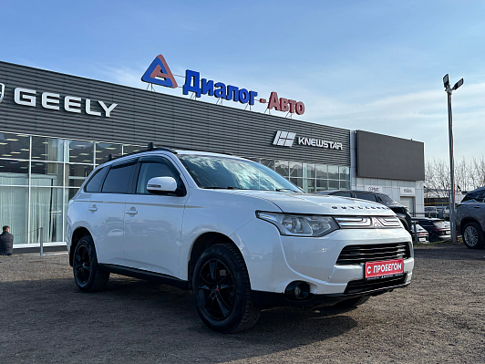 Mitsubishi Outlander Instyle, 2012 года, пробег 206000 км