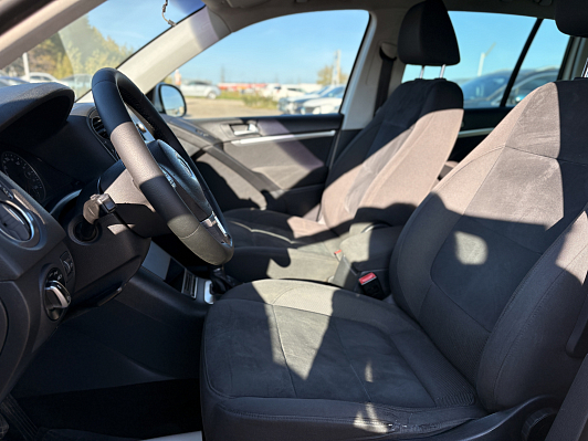 Volkswagen Tiguan Cup, 2012 года, пробег 296695 км