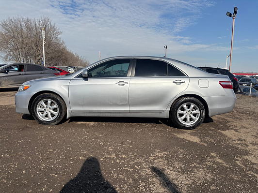 Toyota Camry, 2011 года, пробег 294420 км