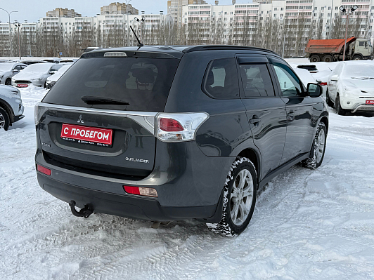 Mitsubishi Outlander Instyle, 2013 года, пробег 364136 км