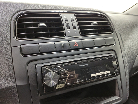 Volkswagen Polo Trendline, 2017 года, пробег 77193 км