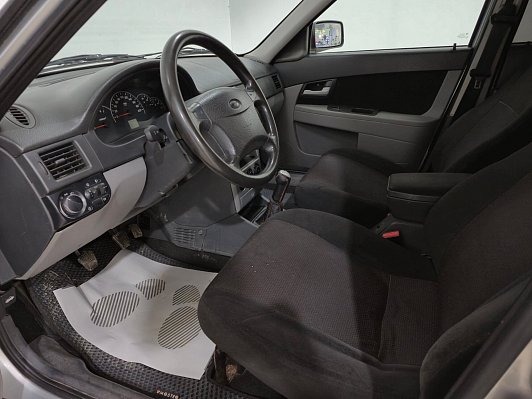 Lada (ВАЗ) Priora, 2009 года, пробег 258739 км
