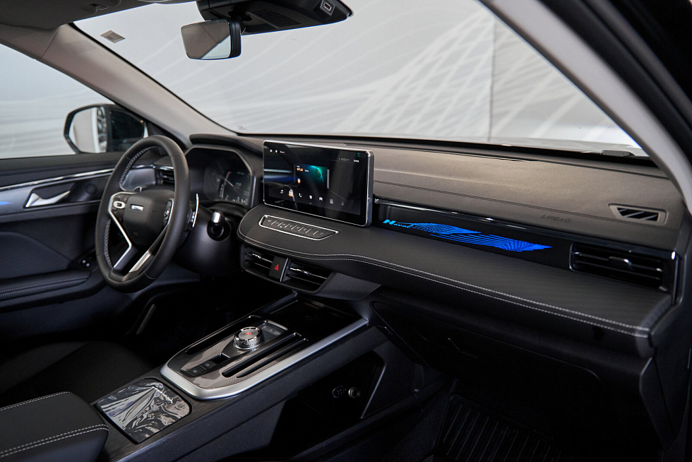 Haval Jolion Премиум, черный