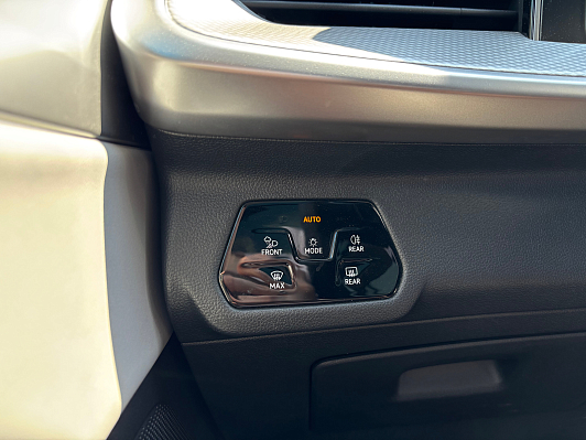 Volkswagen Tavendor R-line, 2023 года, пробег 66845 км