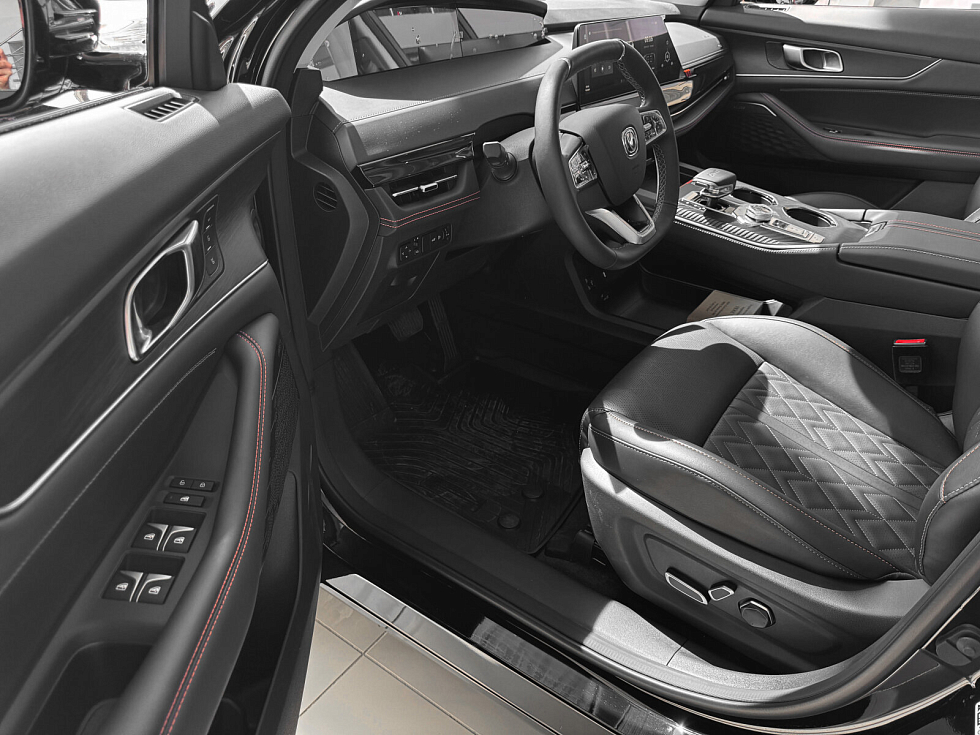 Changan UNI-K Техно, черный