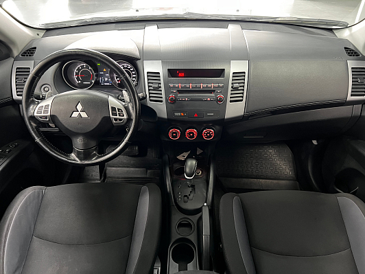Mitsubishi Outlander Instyle, 2011 года, пробег 256000 км