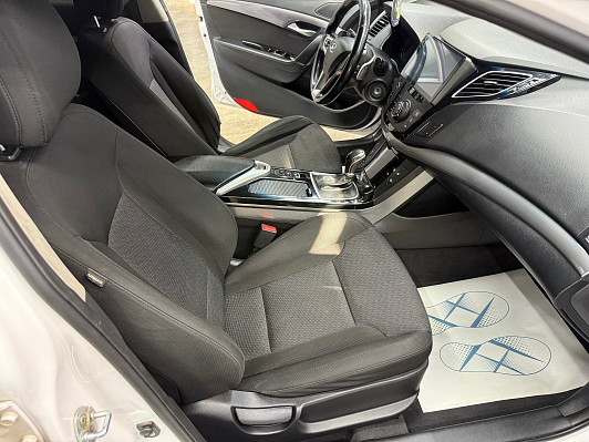 Hyundai i40 Comfort, 2015 года, пробег 204877 км