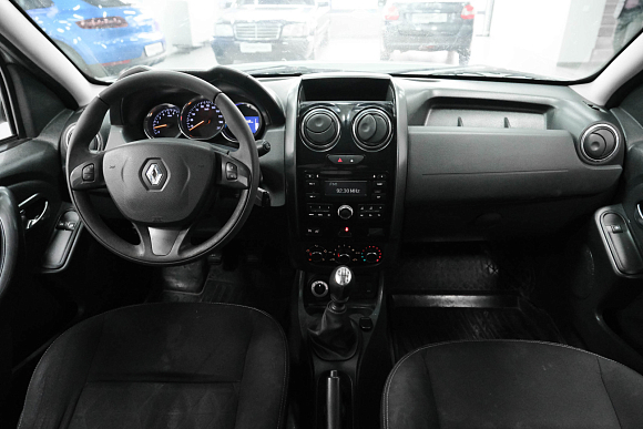 Renault Duster Expression, 2016 года, пробег 258000 км