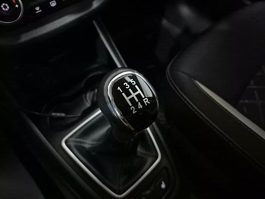 Lada (ВАЗ) Vesta Luxe, 2017 года, пробег 136031 км