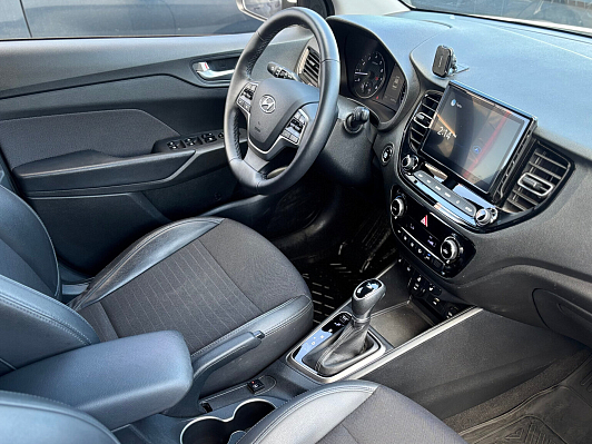 Solaris HS Elegance + Safety Light + Prestige, 2024 года, пробег 40848 км