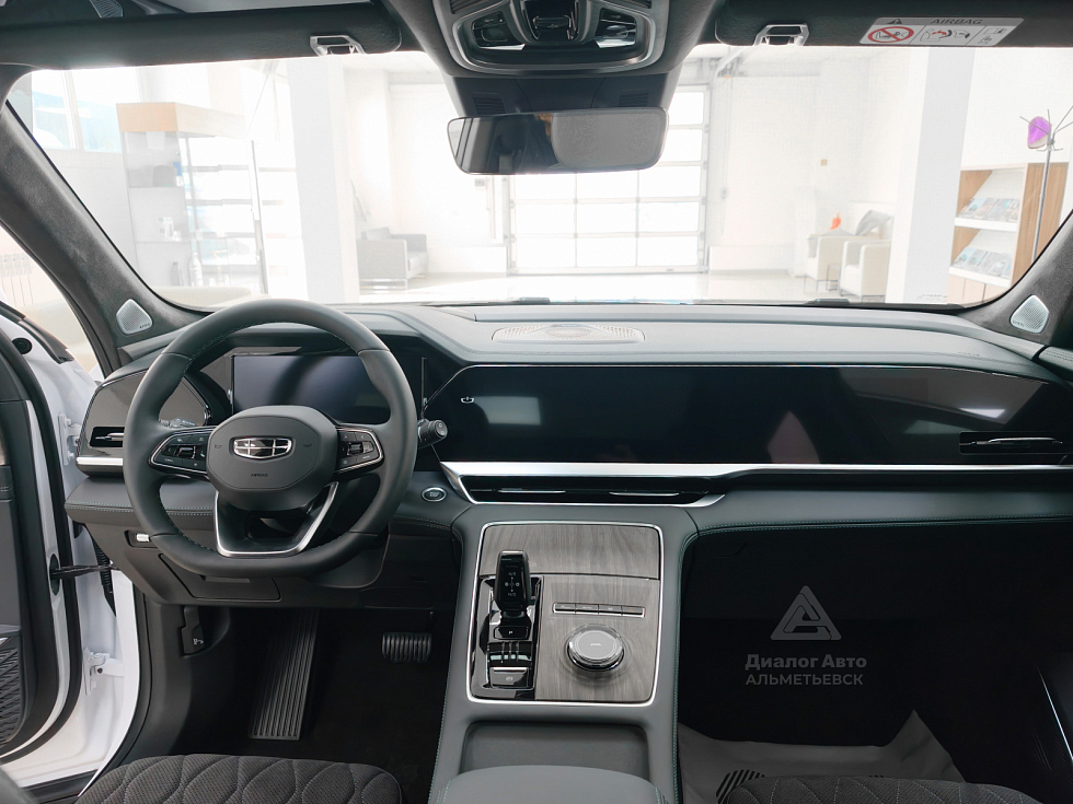 Geely Monjaro Флагман, белый