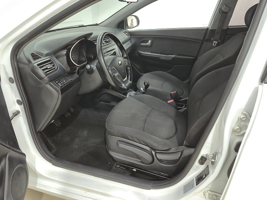Kia Rio, 2015 года, пробег 111555 км