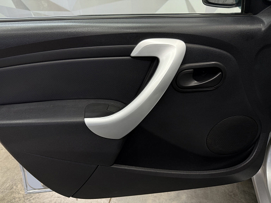 Lada (ВАЗ) Largus Luxe (7 мест), 2020 года, пробег 194906 км