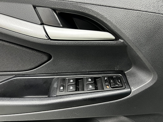 Lada (ВАЗ) Vesta Comfort, 2019 года, пробег 150000 км