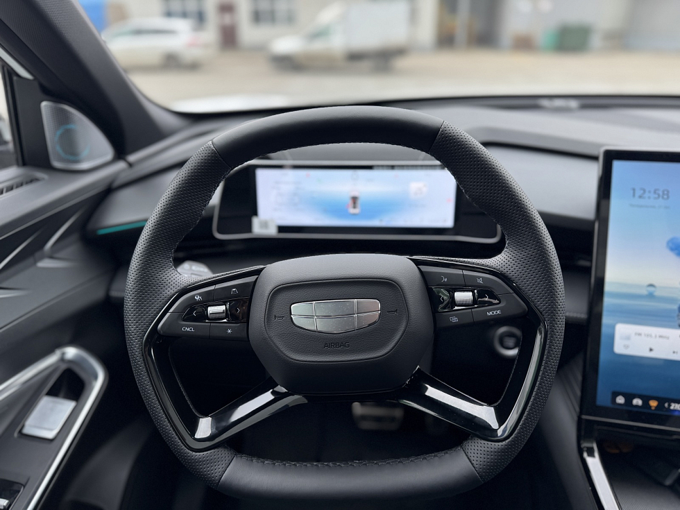 Geely Cityray Флагман, белый