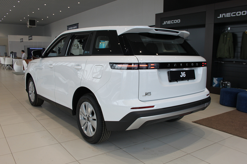 Jaecoo J6 Актив, белый