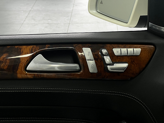 Mercedes-Benz M-Класс, 2011 года, пробег 245000 км