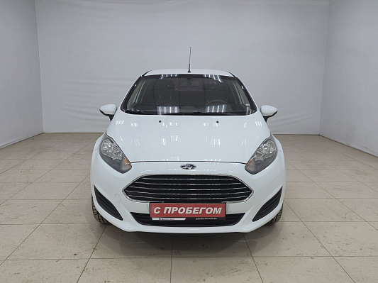 Ford Fiesta Trend, 2015 года, пробег 190030 км