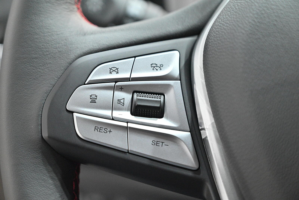 Changan Eado Plus Техно, серебряный