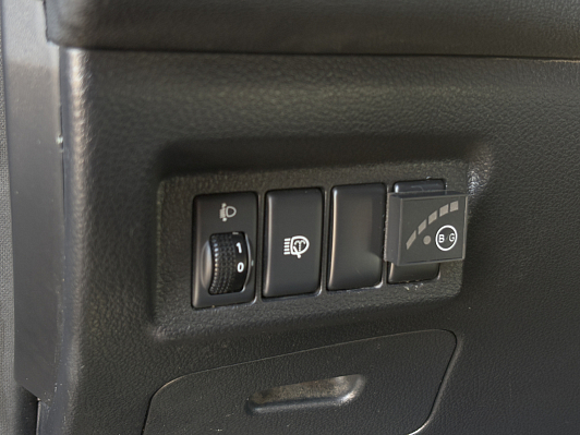 Nissan X-Trail XE, 2012 года, пробег 185118 км