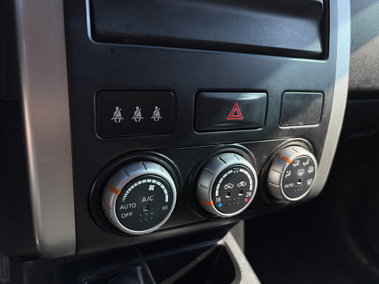 Nissan X-Trail XE, 2012 года, пробег 185118 км