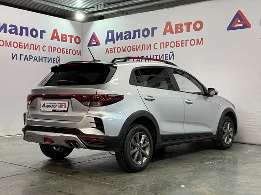 Kia Rio Luxe, 2021 года, пробег 30000 км