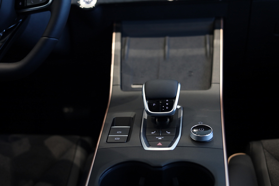 Omoda C5 Стиль (2024), черный