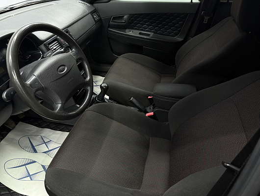 Lada (ВАЗ) Priora Норма, 2010 года, пробег 185612 км