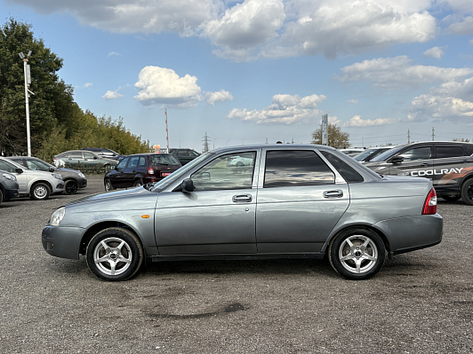 Lada (ВАЗ) Priora Люкс, 2011 года, пробег 199591 км