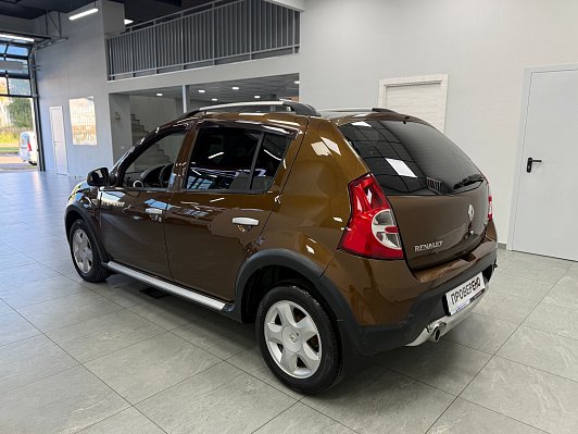 Renault Sandero, 2013 года, пробег 155000 км