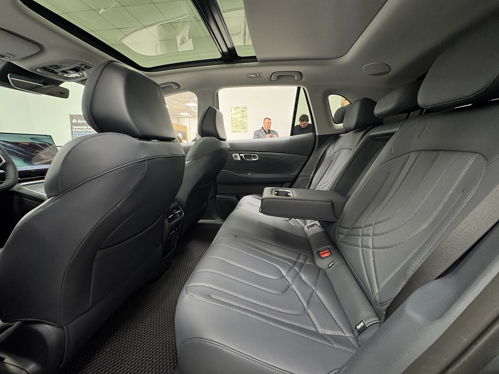 Geely EX5 EM-i Макс, серый