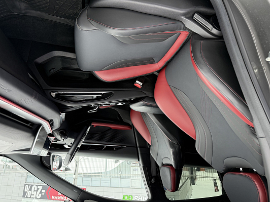 Geely Coolray Flagship, 2023 года, пробег 43000 км