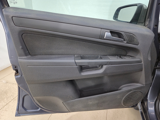 Opel Zafira, 2008 года, пробег 175929 км