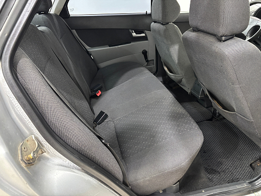 Lada (ВАЗ) Priora Люкс, 2011 года, пробег 176731 км