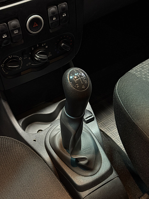 Lada (ВАЗ) Largus Comfort (5 мест), 2019 года, пробег 105260 км