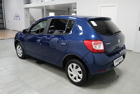 Renault Sandero Privilege, 2017 года, пробег 121000 км