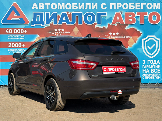 Lada (ВАЗ) Vesta Luxe Multimedia, 2019 года, пробег 124699 км