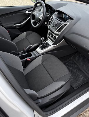 Ford Focus Trend, 2011 года, пробег 282648 км