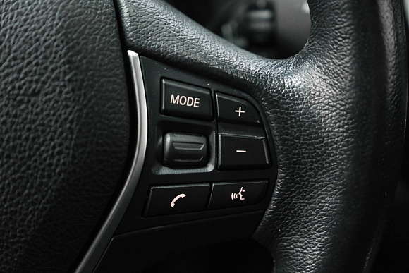 BMW 3 серии 320i xDrive SE, 2017 года, пробег 109900 км