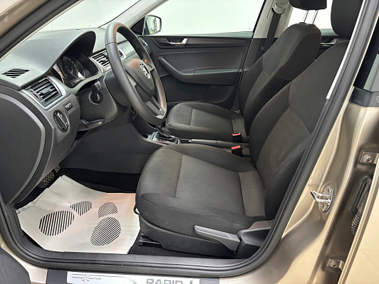 Skoda Rapid Hockey Edition Ambition, 2018 года, пробег 105178 км