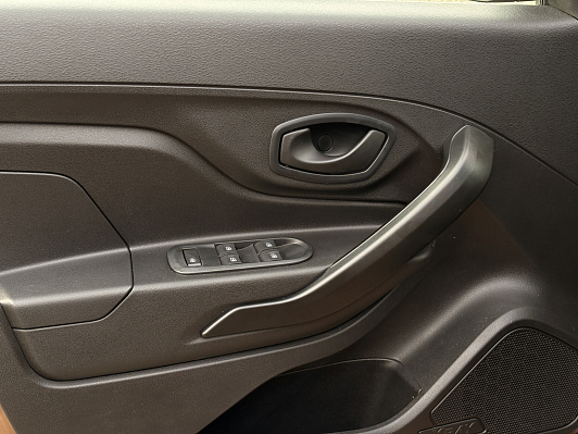 Lada (ВАЗ) XRAY Comfort, 2018 года, пробег 134580 км