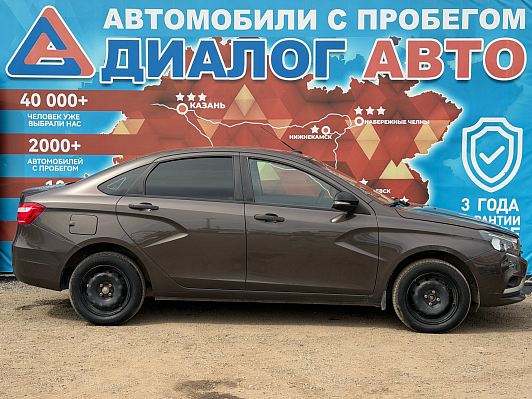 Lada (ВАЗ) Vesta Luxe, 2017 года, пробег 133000 км