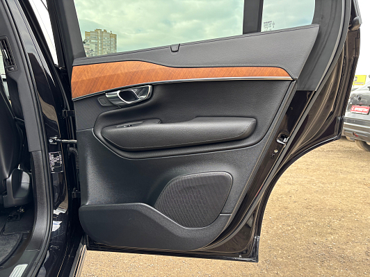 Volvo XC90 R-Design, 2020 года, пробег 80700 км