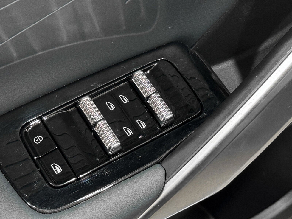 Geely Atlas Флагман, белый