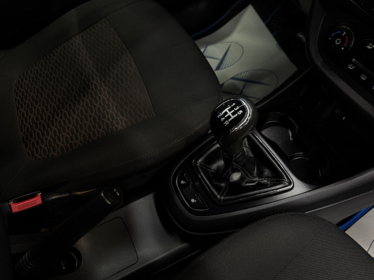 Lada (ВАЗ) Vesta, 2019 года, пробег 211289 км