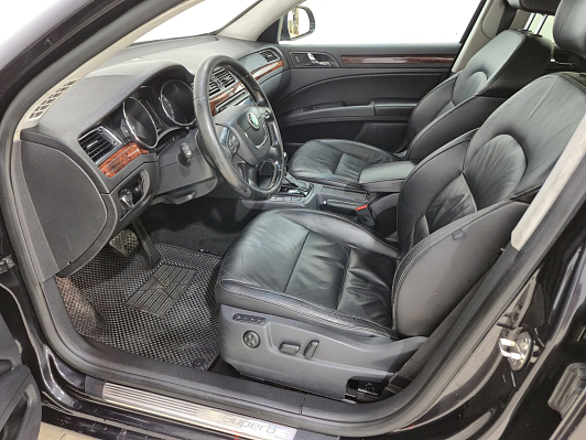 Skoda Superb, 2011 года, пробег 240513 км