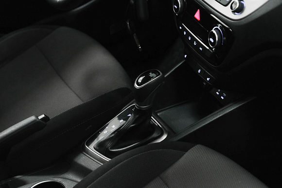 Hyundai Solaris Comfort, 2018 года, пробег 106000 км