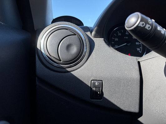 Nissan Almera Tekna, 2017 года, пробег 138604 км